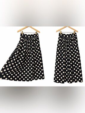 H&M A-Line black and white polka dot skirt small / US 6
